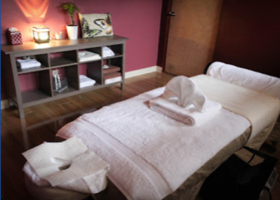 Wellness Sauna Asian Massage
