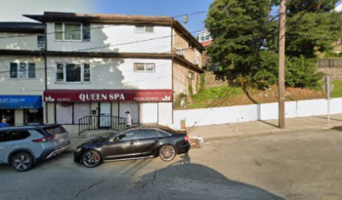 Queen Spa